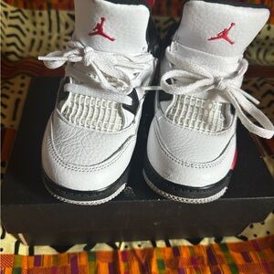 Jordan White and Black Sneakers Classic Design